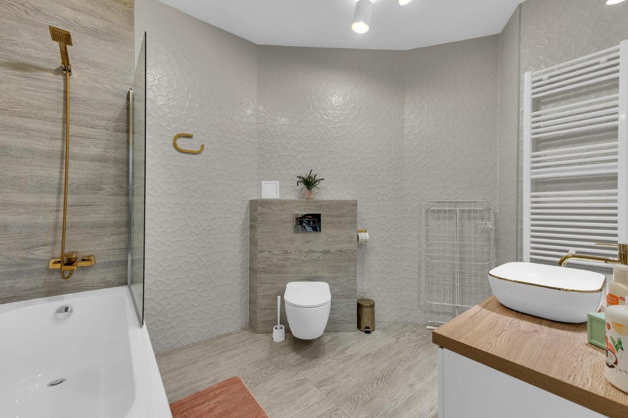 Polonia Apartment Centrum Z Miejscem Parkingowym 우치 외부 사진